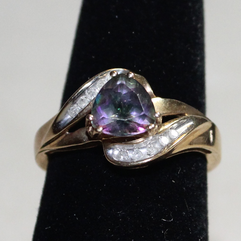 10k Yellow Gold Topaz  Diamond Solitaire Ring